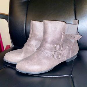 Brand new Rampage boots